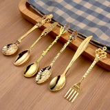 RegalLeaf - Utsmyckad vintage teske-set för elegant servering Carvallo
