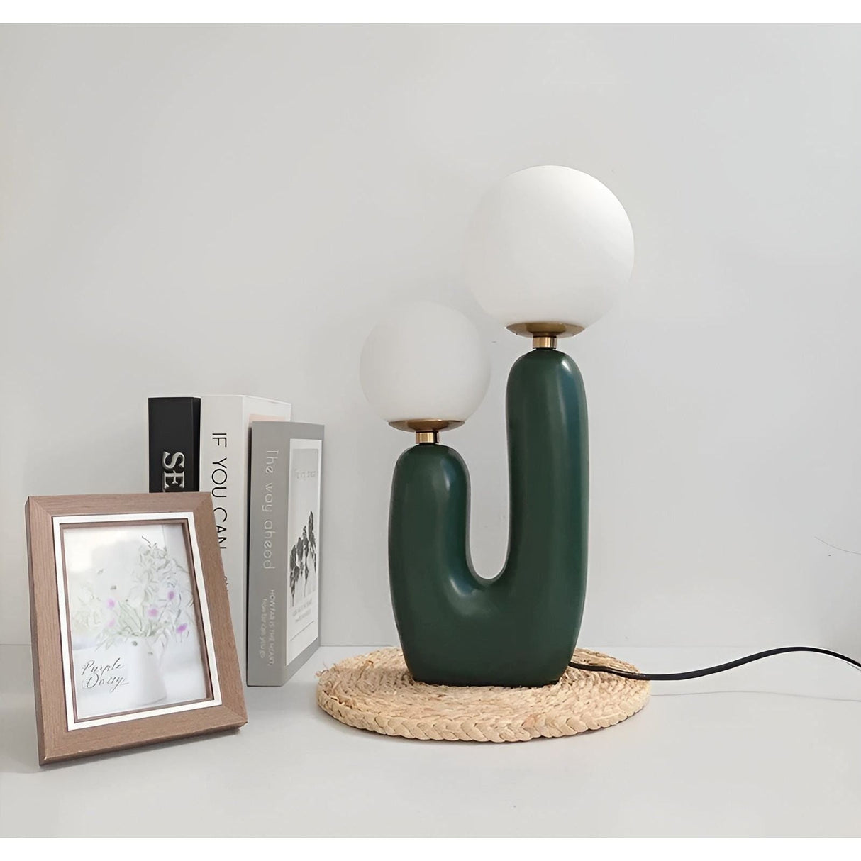 TwinGlow - Kreativ nordisk bordslampa med dubbla frostat glasbollar Carvallo