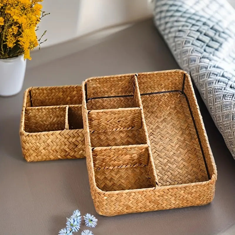 Emly Rattan Organizer Korg Carvallo