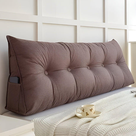 PlushTriangle Kudde – Andas Linne Triangulär Ryggkudde Carvallo