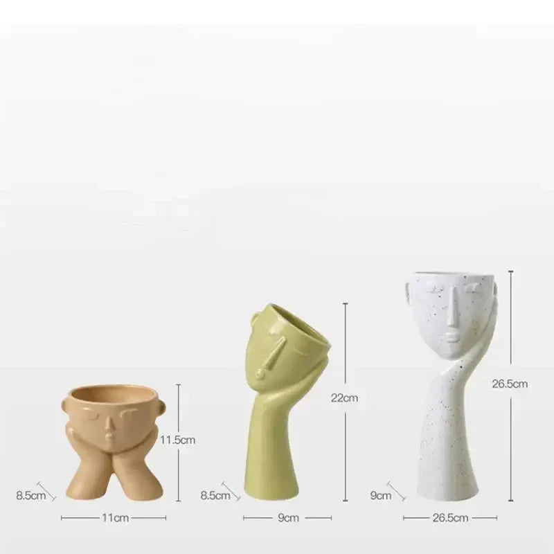 Abstrakt 'Mänskligt Ansikte' Design Vaser i Modern Keramik Carvallo