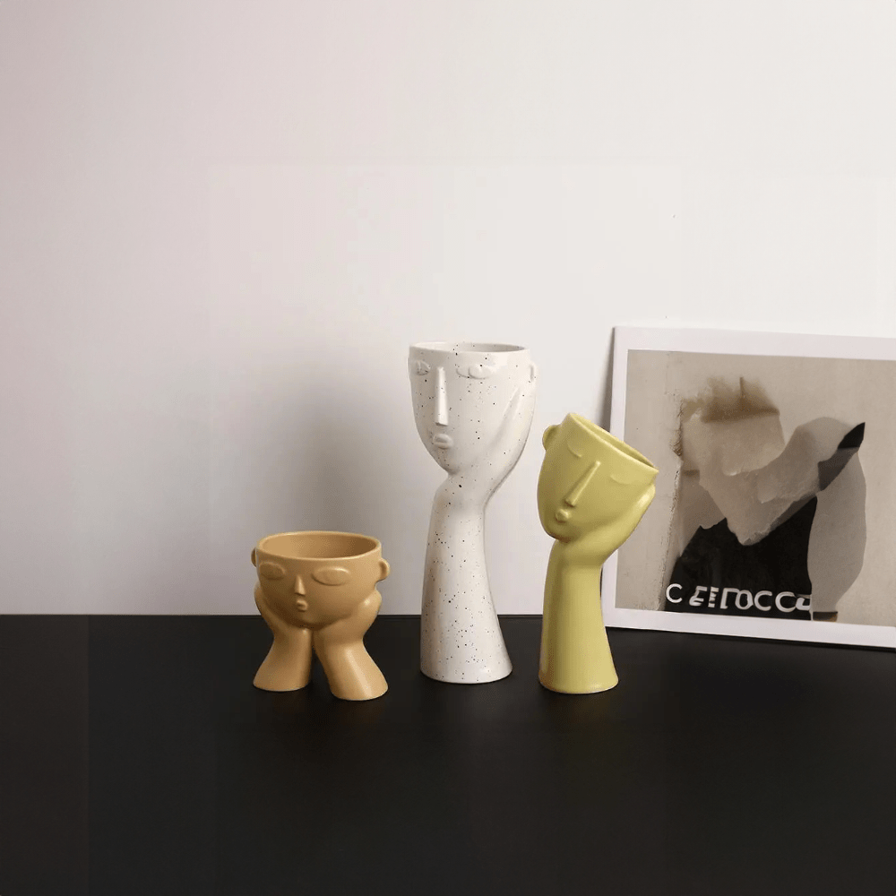 Abstrakt 'Mänskligt Ansikte' Design Vaser i Modern Keramik Carvallo