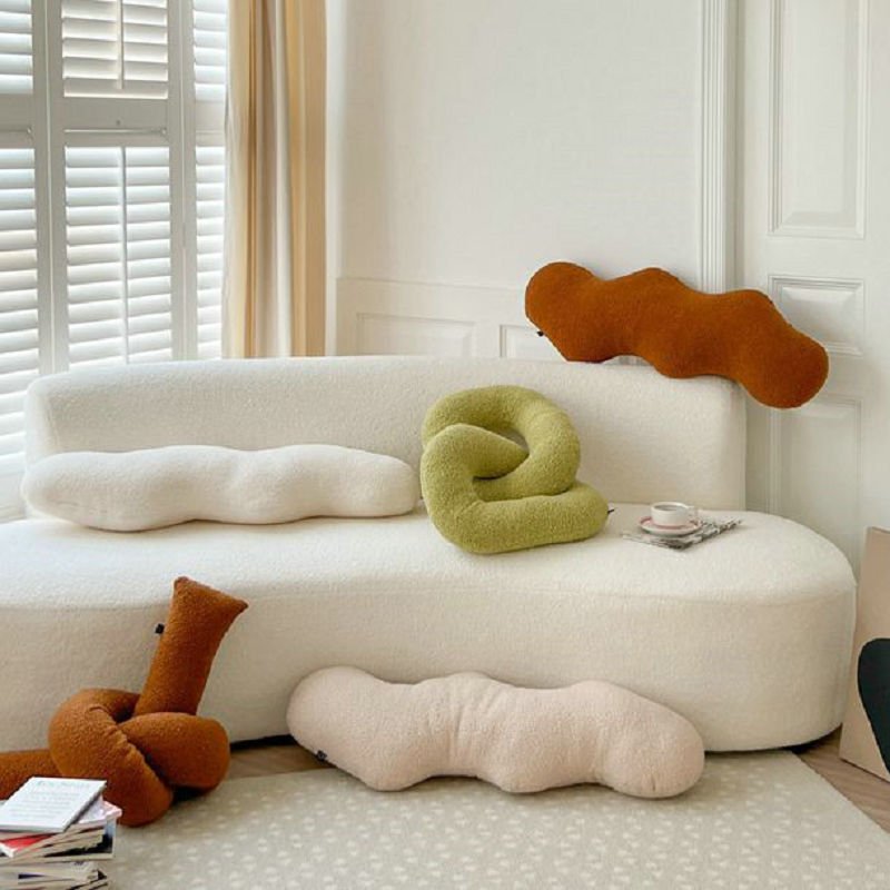 Abstract Formad Soffkudde i Plush Vågig Design Carvallo