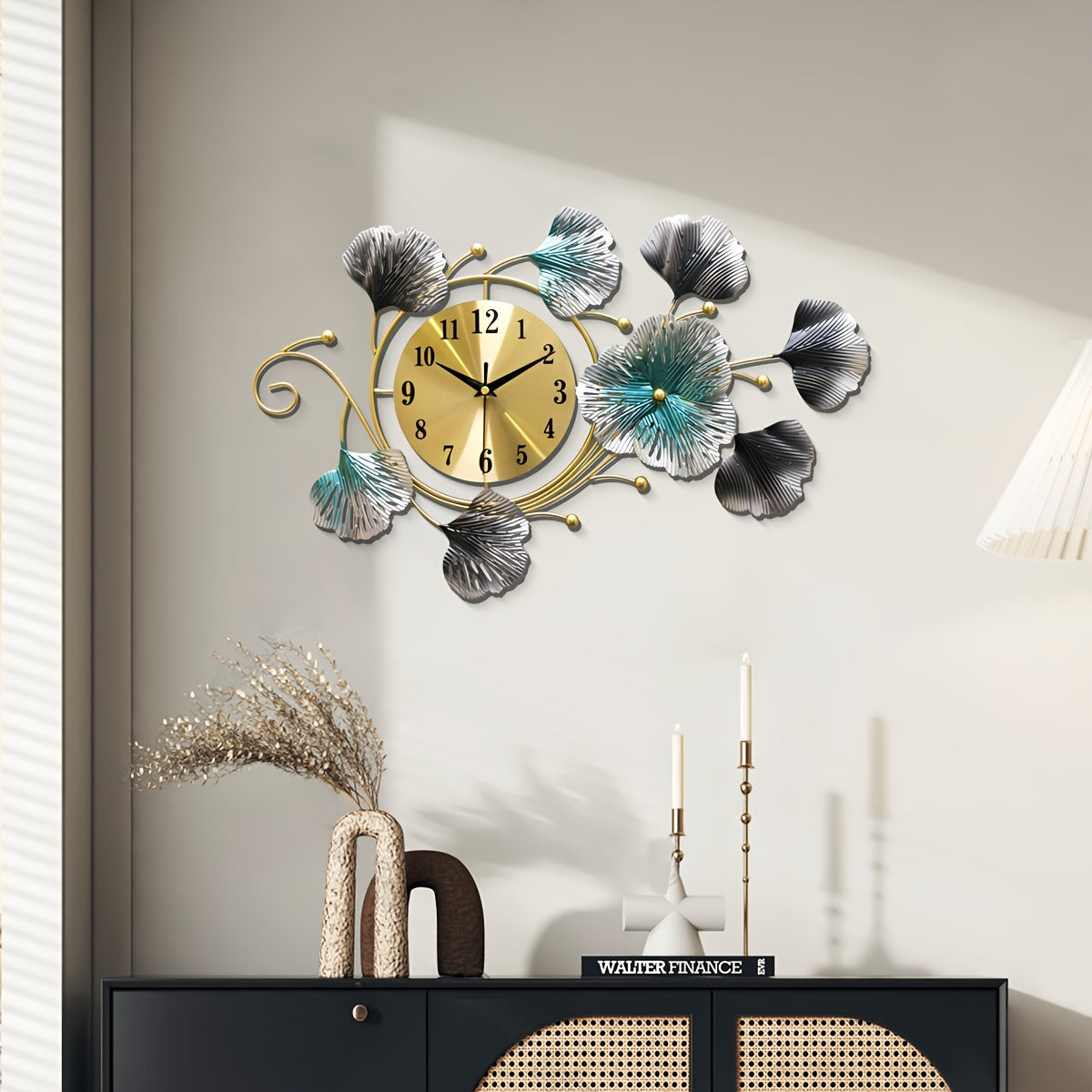 Metallisk Bladvformad Väggklocka - Tyst Mekanism, AA Batteri, Modern Minimalistisk Design Carvallo