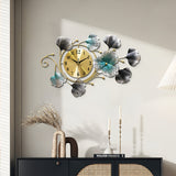 Metallisk Bladvformad Väggklocka - Tyst Mekanism, AA Batteri, Modern Minimalistisk Design Carvallo