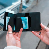 Läderplånbok med AirTag och RFID-blockerare Carvallo