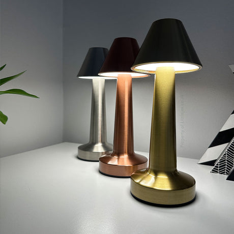 Ambient Oblique Modern Trådlös Bordslampa med 3 Belysningslägen Carvallo