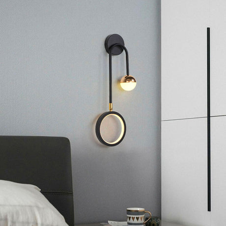 Carvallo – Väggmonterad lampa med böjd arm och cirkulärt ljus för varm atmosfär Carvallo