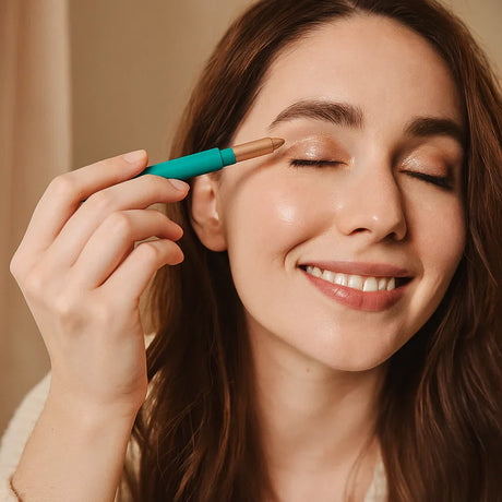 Glittrande ögonskugga-stift Carvallo