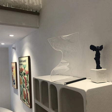 LumiAcrylic - Modern LED Bordslampa av Akryl | Stilren Dekorativ Belysning Carvallo