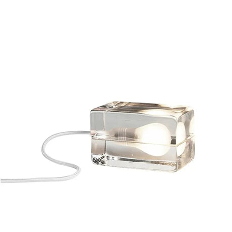 GlowCrystal - Transparent Bordslampa – Modern Belysning för Stilrena Interiörer Carvallo