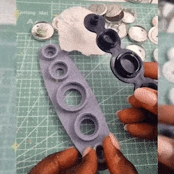 Carvallo | CraftNest – Din snabba väg till perfekta tygknappar! Carvallo