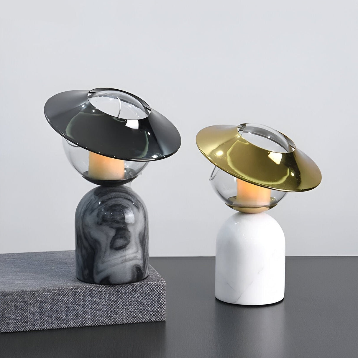 Svart marmor effekt ljusstake med vaxsmältare Carvallo