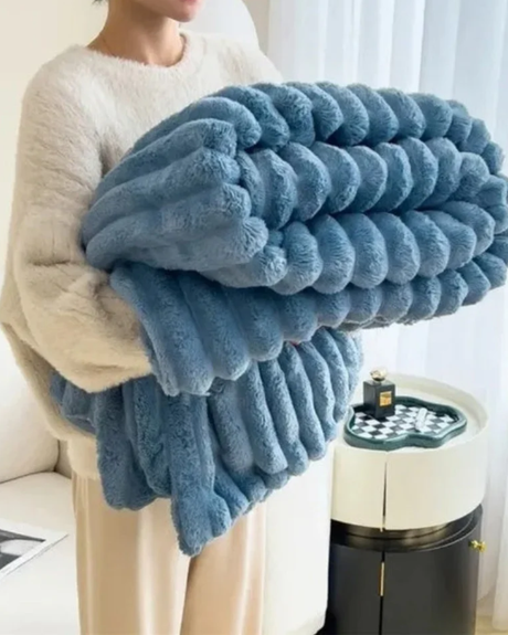 Carvallo – Lyxig Plyschfilt med Elegant Textur för Värme & Stil Carvallo