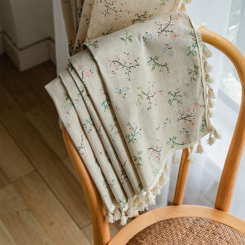 Lantlig stil blommig ljusfilterande gardin i bomulllin Carvallo