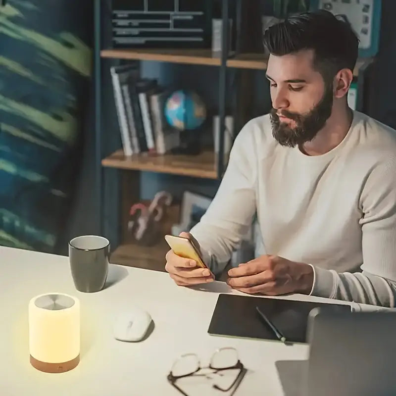 Dimbar LED nattljus med modern design och färgbyte Carvallo