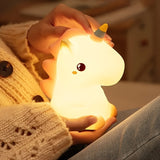 UnicornGlow - Varmt Enhörnings Nattlampa med 7 Färger och Ögonskydd Carvallo