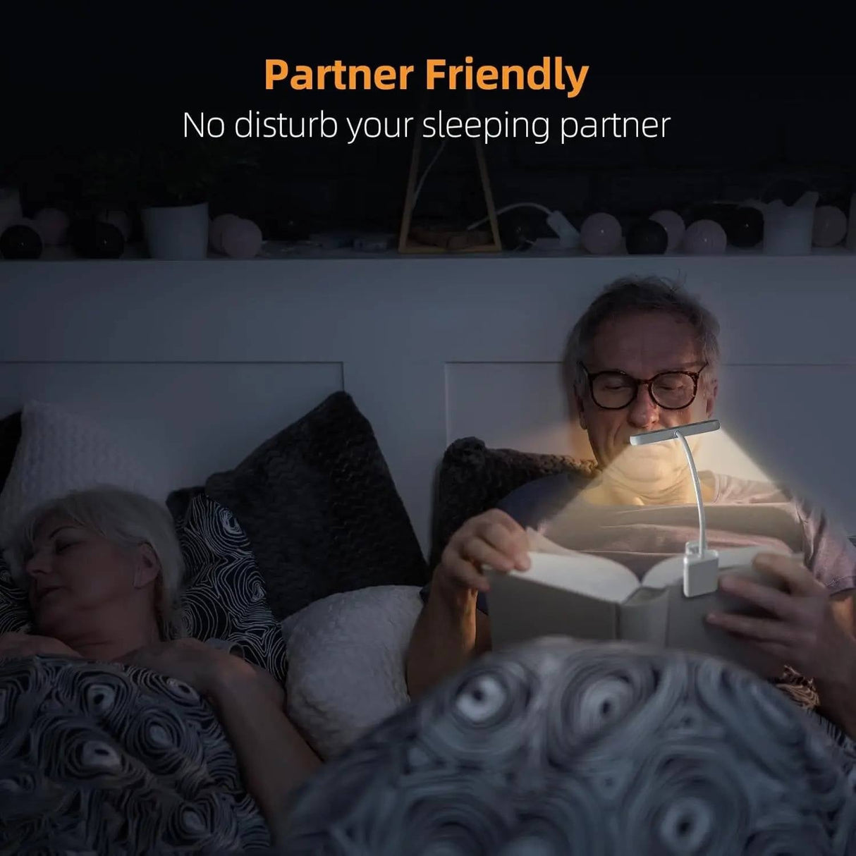 Royaleva Ljus för läsning av bok med 360 graders flexibilitet Carvallo