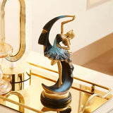 Caran d’Artis | Kreativ Dansande Flicka Skulptur för Elegant Heminredning Carvallo