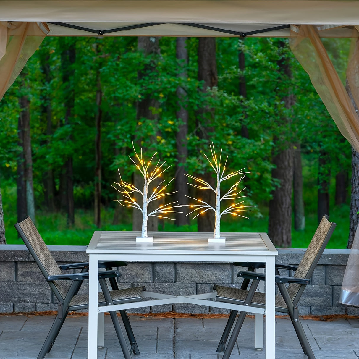 Belyst Dekorationsträd med LED – En Magisk Atmosfärsskapare för Hemmet eller Högtider Carvallo