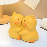 NestHaven – Bokstödset med fågeltema för dekorativa hyllor och mysiga läshörnor Carvallo