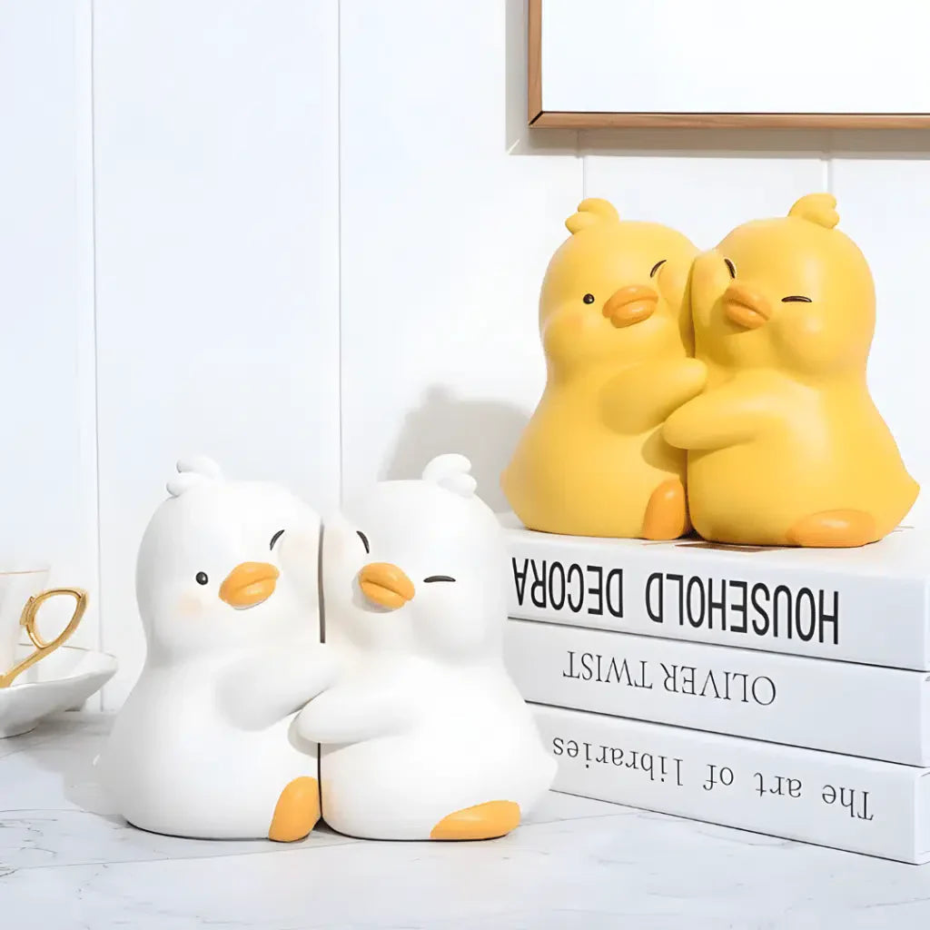 NestHaven – Bokstödset med fågeltema för dekorativa hyllor och mysiga läshörnor Carvallo