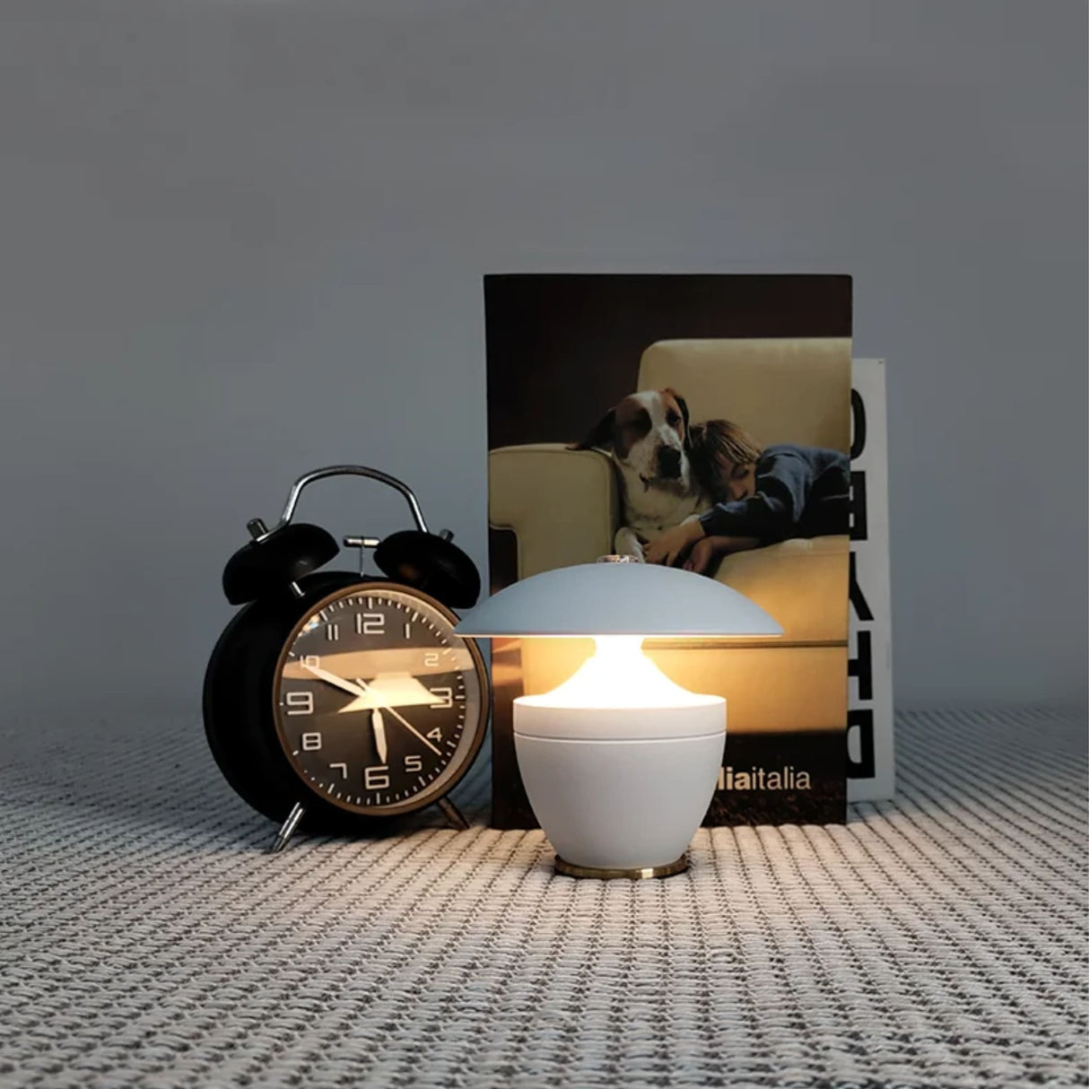 Carvallo – Modern Dimbart LED Bordslampa med Trådlös Design för Varje Rum Carvallo