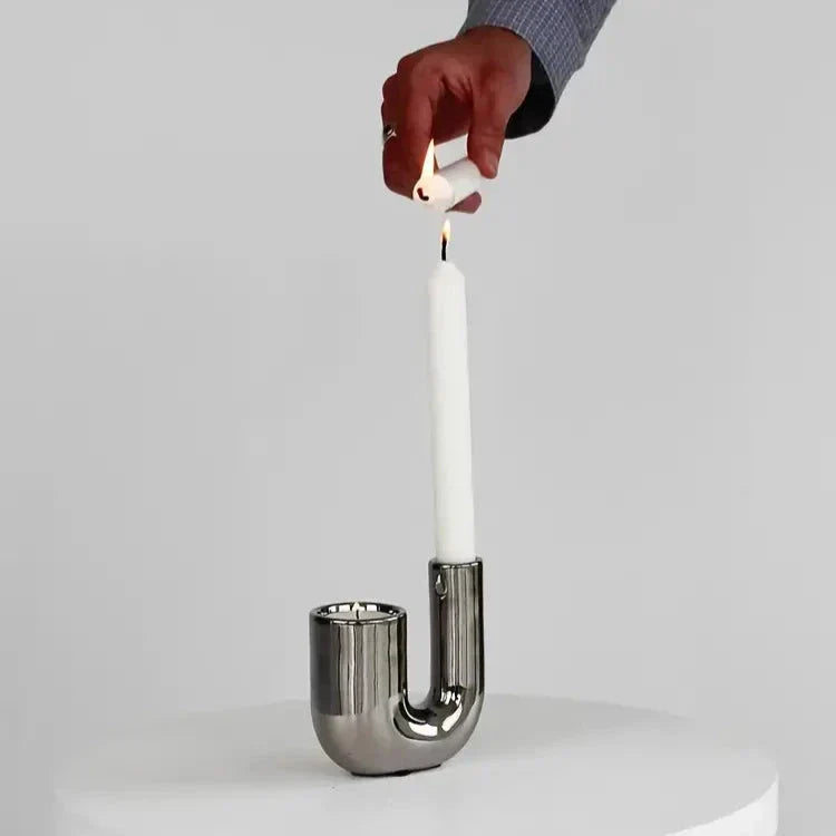 Elegant Silver Candle Holder with Minimalist Design Carvallo