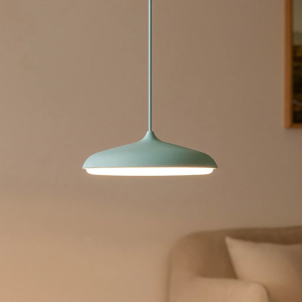 Pendellampa i modern skandinavisk stil Carvallo