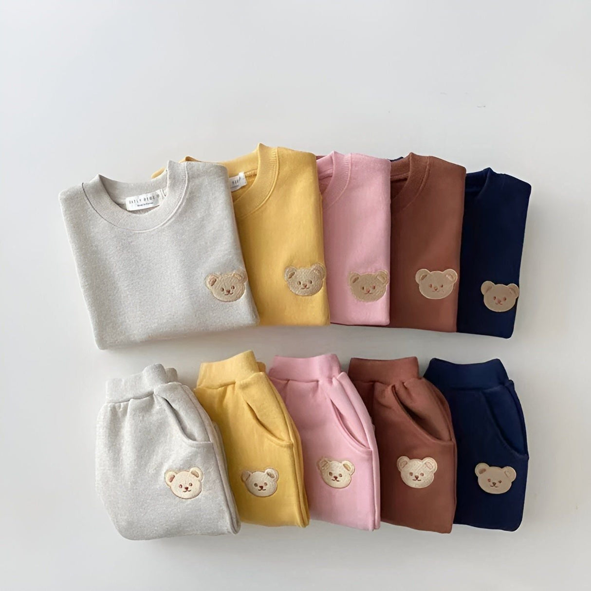 Cozy Cubs - Unisex-Babybjörnar Passande Set för Spädbarn - Tvådelat Set - Tröja och Byxor Carvallo