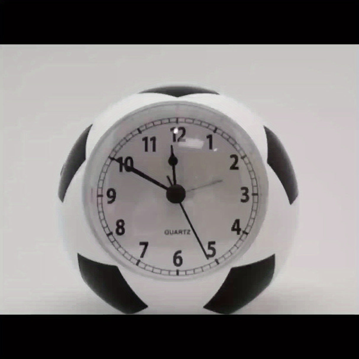 Kreativ Fotboll-formad Väckarklocka – Med Musik och Unik Design för Ung och Gamal Carvallo