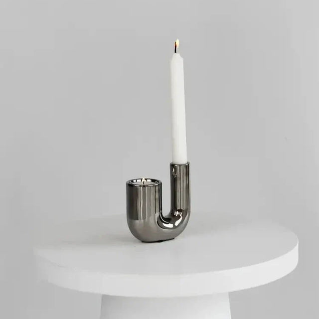 Elegant Silver Candle Holder with Minimalist Design Carvallo