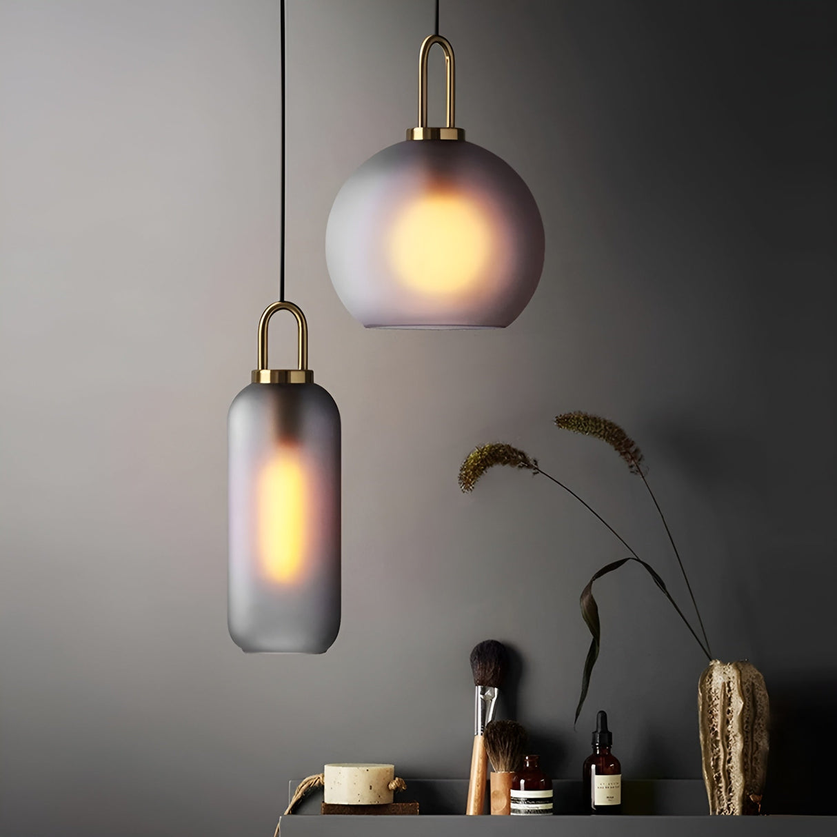 CrystalHue Light - Nordisk glaskula pendellampa Carvallo