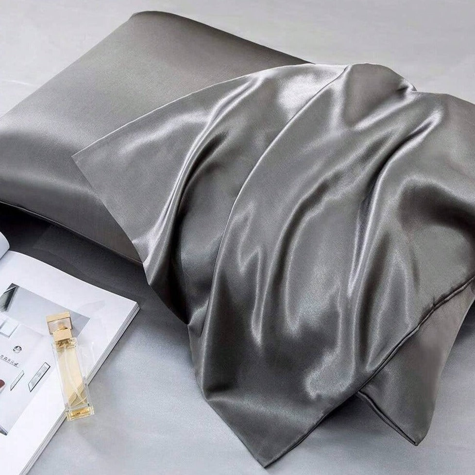 Carvallo – Lyxig Silk Pillowcase Set för Strålande Hud & Hälsosamt Hår Carvallo