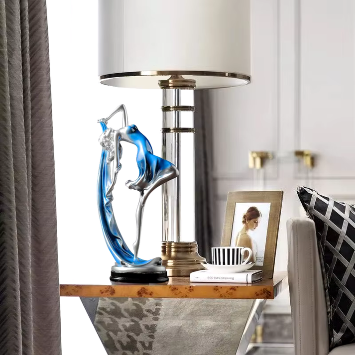 Carvallo - Elegant dansskulptur med flytande linjer och dynamisk form Carvallo