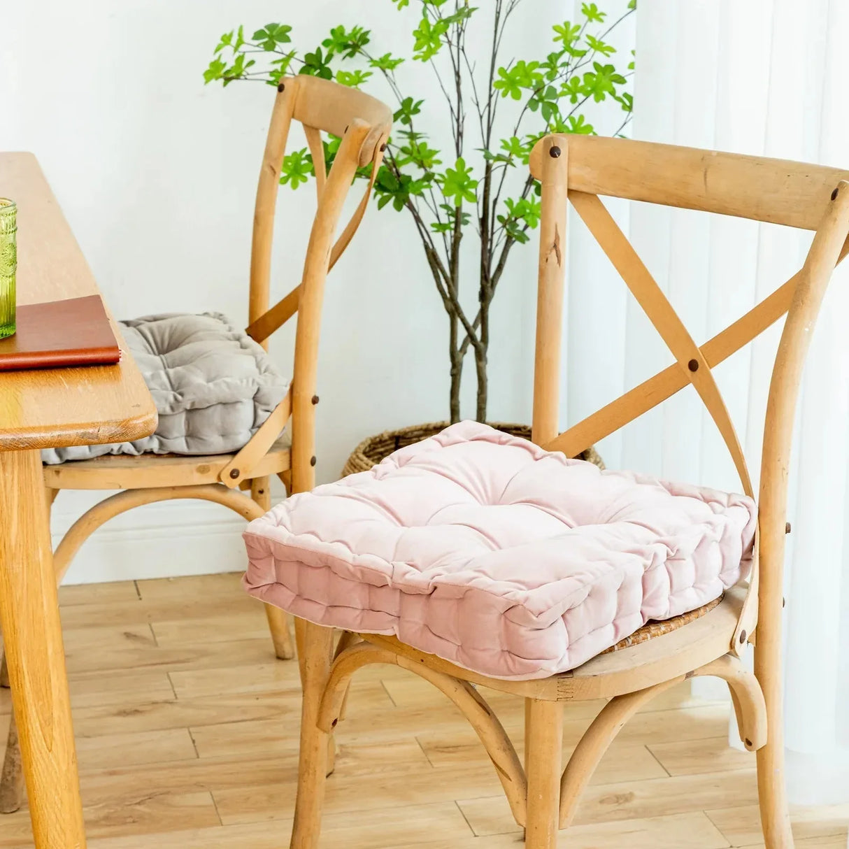 Djup Sammet Tjock Sitsdyna för Komfort och Stil Carvallo