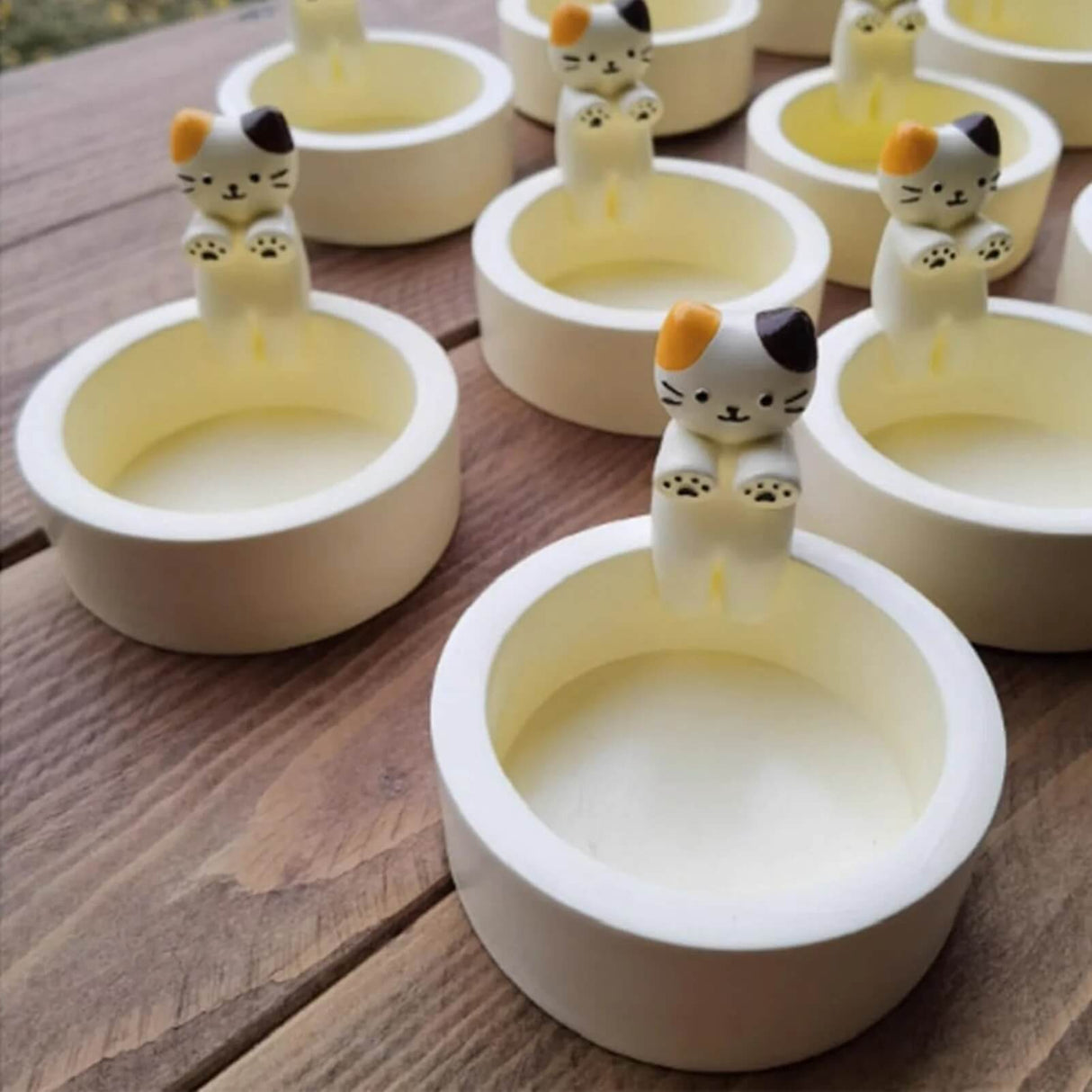 PawFlicker – Dekorativ Djurinspirerad Ljushållare för Värme och Stämning-Candle Holders-BB-Hemnix