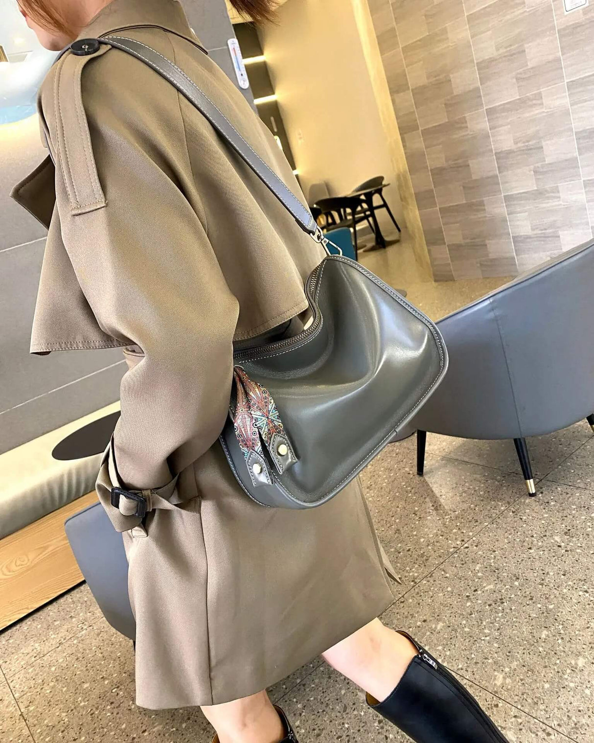 Luxury Leather Bag – Rymlig och elegant handväska i äkta läder-Shoulder Bags-BB-Hemnix