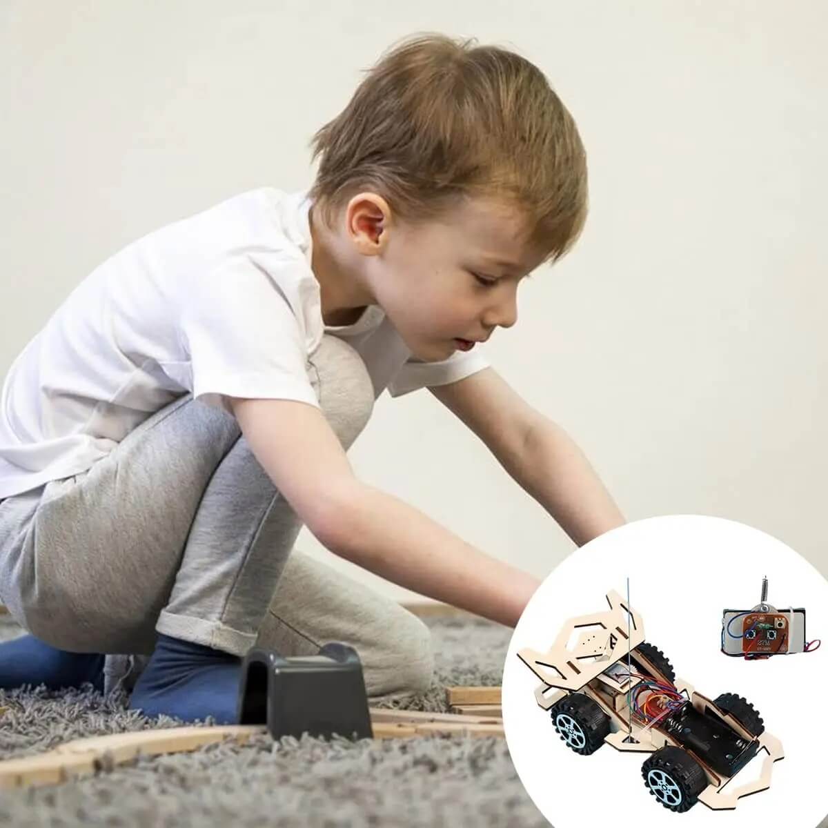 WoodiRace – Träleksaksbil med Fjärrkontroll för Barn | Monteringsbar 4-hjulsdriven DIY Teknikleksak-Remote Control Cars & Trucks-BB-Hemnix