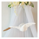 Carvallo – Elegant svävande svandekoration för en lugn och stilren interiör Carvallo