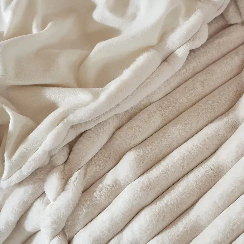 Varm & Mjuk Filt – Randig Design i Fleece/Plysch Hemnix
