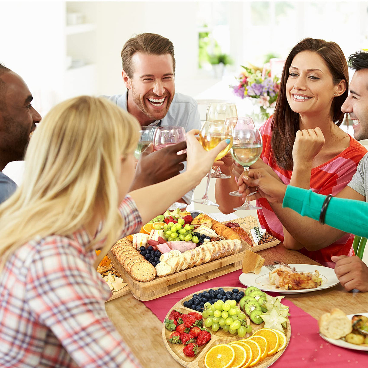 CheeseBoard ostbrädeset i trä MILA Sverige
