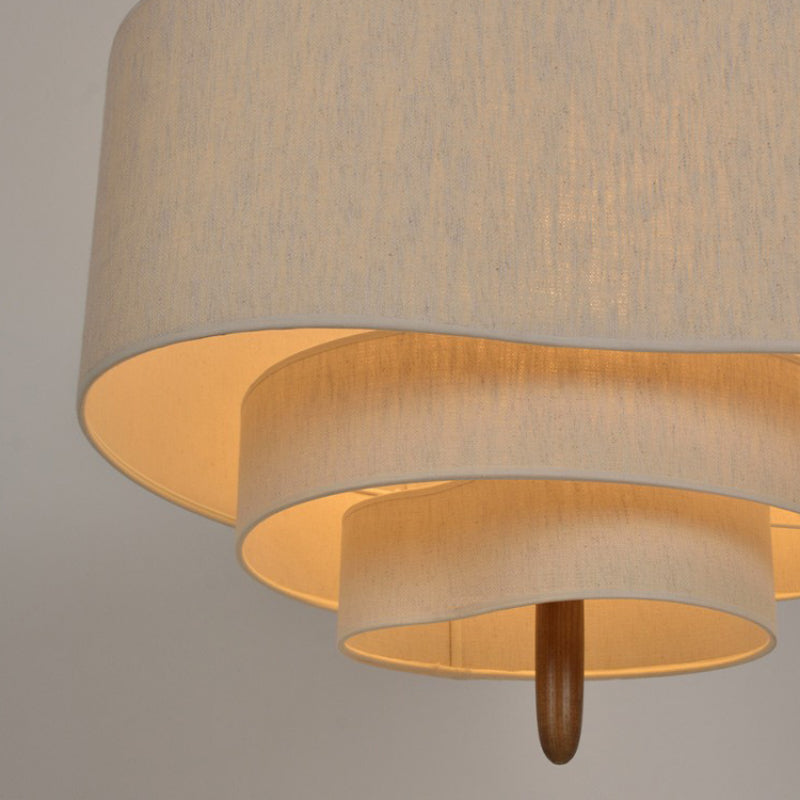 Fabric Shade Chandelier – Varm och Inbjudande Belysning Carvallo