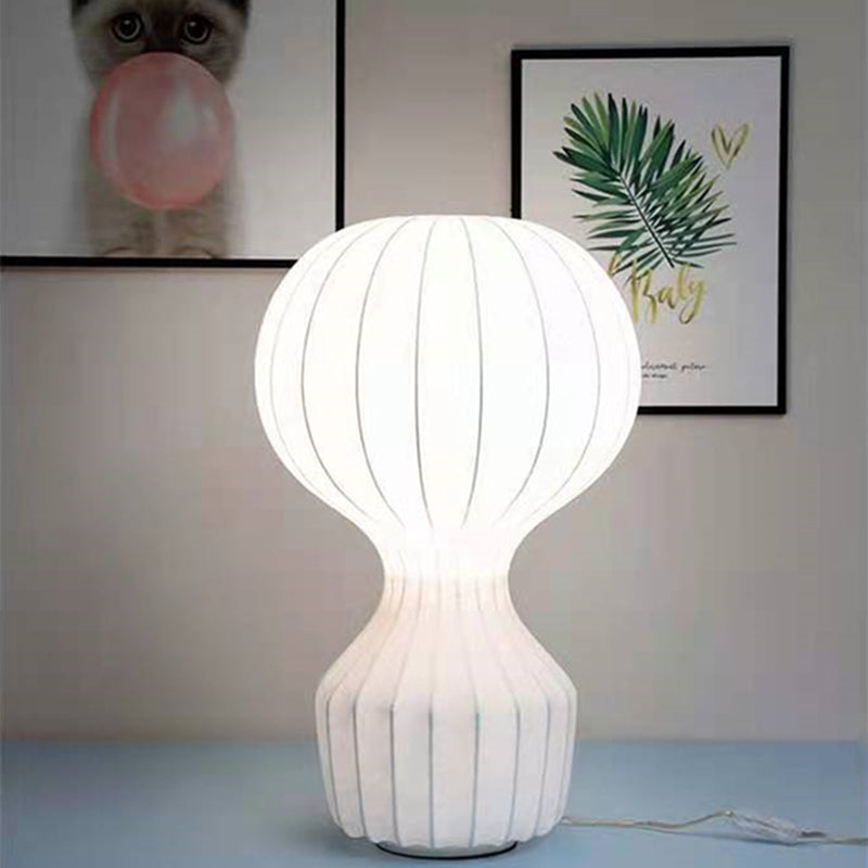 BalloonGlow - Dekorativ Ballon Bordslampa – Elegant LED Lampa Carvallo
