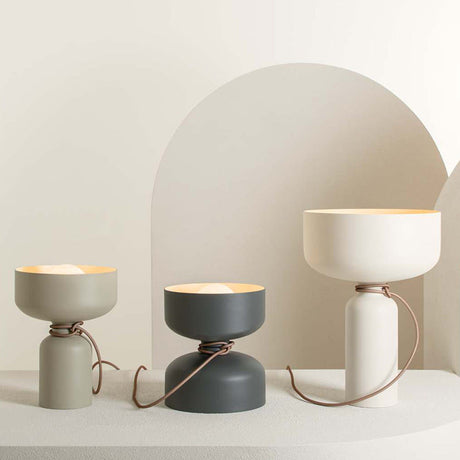 LumeAura – Minimalistisk LED Bordslampa för Sovrum och Vardagsrum Carvallo