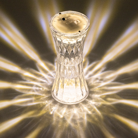 CrystalLuxe - Kristallbordslampa med Diamantslipning och LED-belysning Carvallo