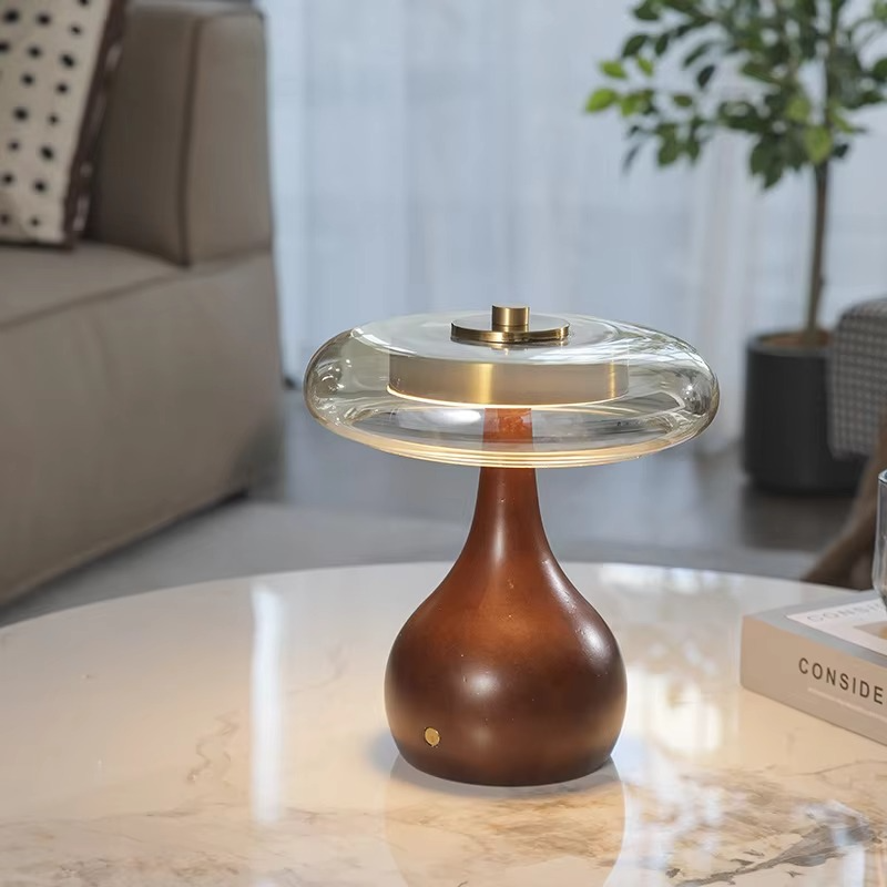 Carvallo - Bordlampa i svamp-liknande stil med glasskärm för en retro-inspirerad atmosfär Carvallo