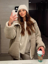 Damjacka Teddy Lång Lös Passform Mjuk Material Bellasverige