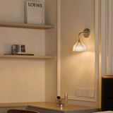 NordiGlow - Modern vägglampa med skandinavisk design för varm stämningsbelysning Carvallo