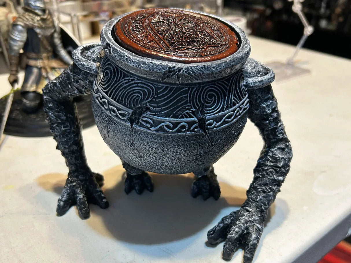 Alexander - Iron Fist Pot MILA Sverige